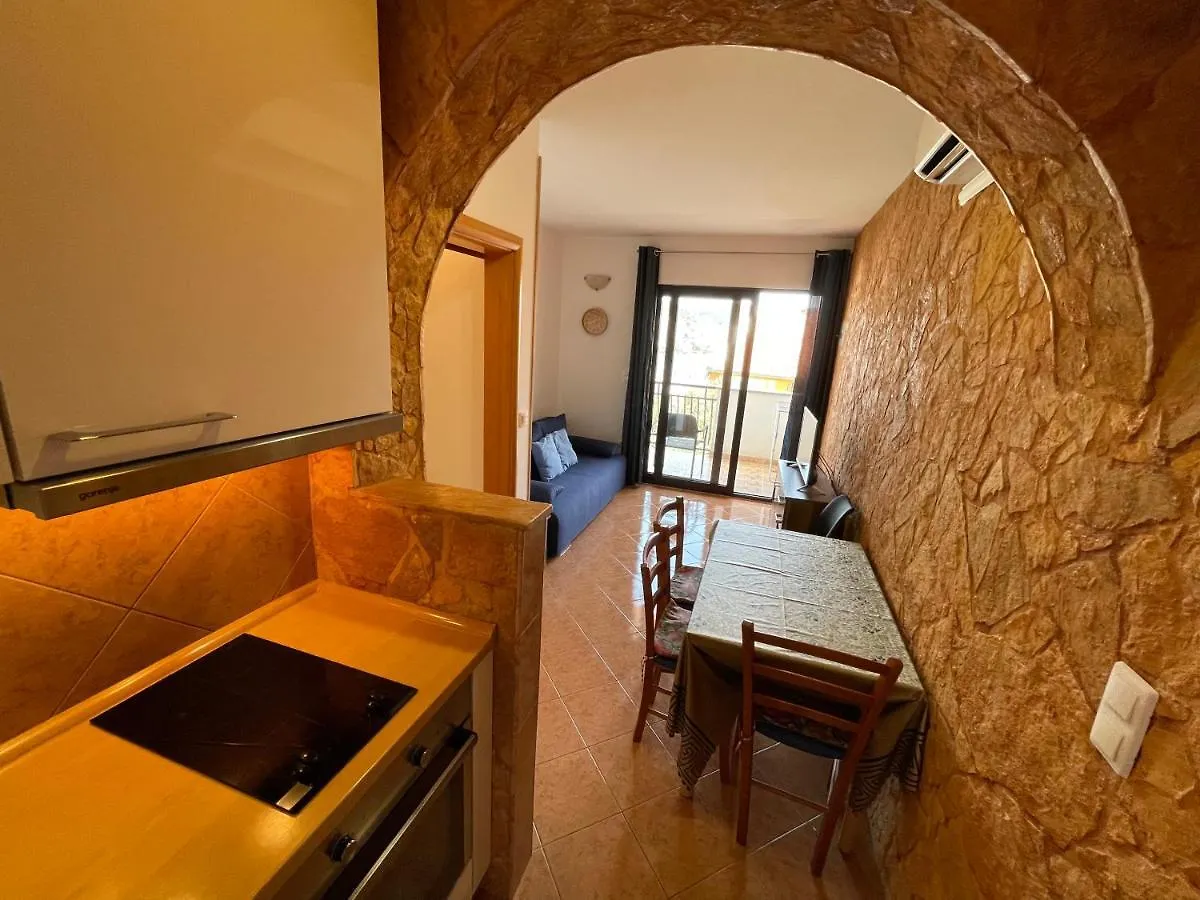 Holiday House Jakasa Trogir Apartment