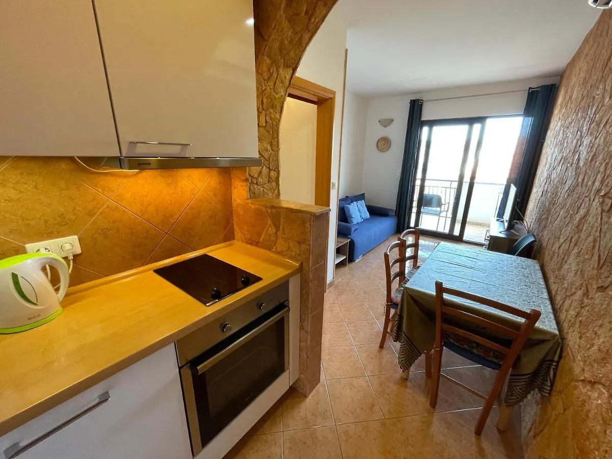 Holiday House Jakasa Trogir 0*,  Kroatien
