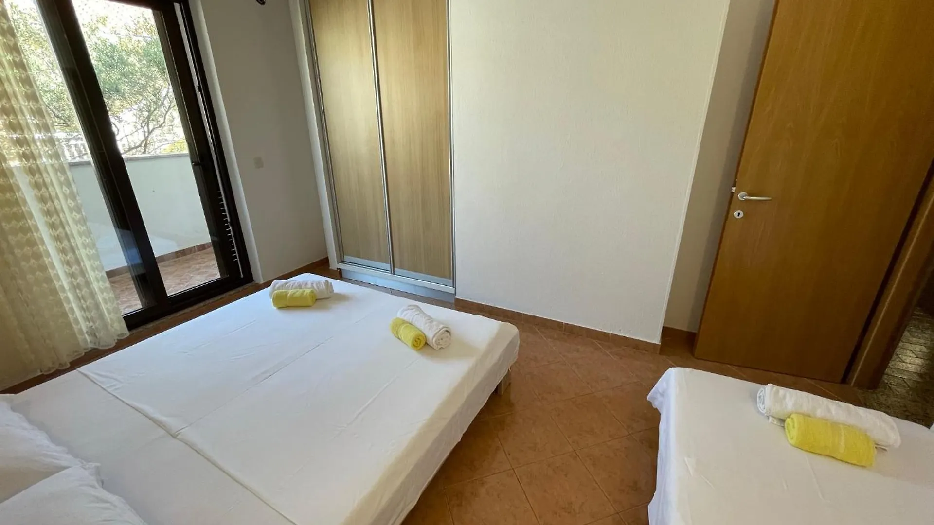 Apartment Holiday House Jakasa Trogir
