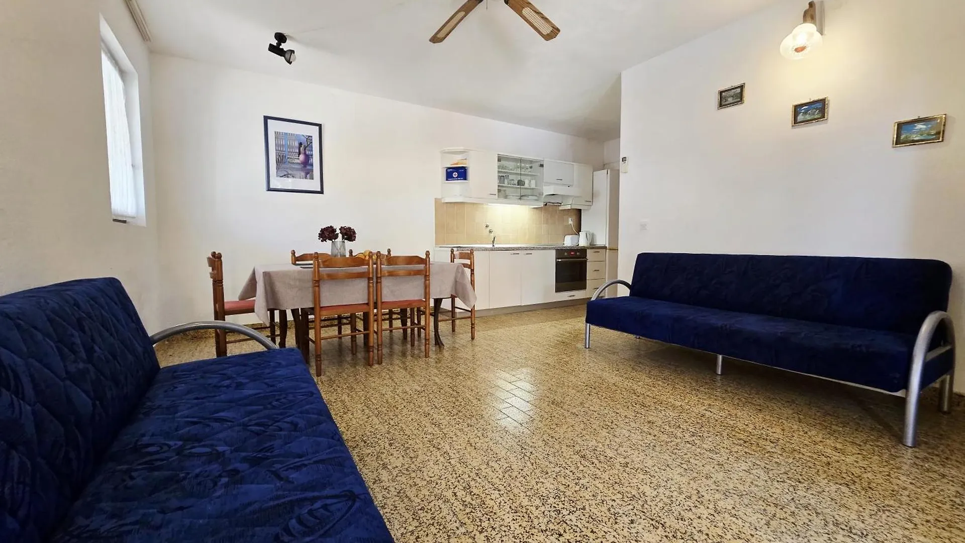 Holiday House Jakasa Trogir Kroatien